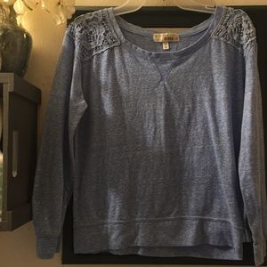 SOFT LIGHT BLUE SHIRT